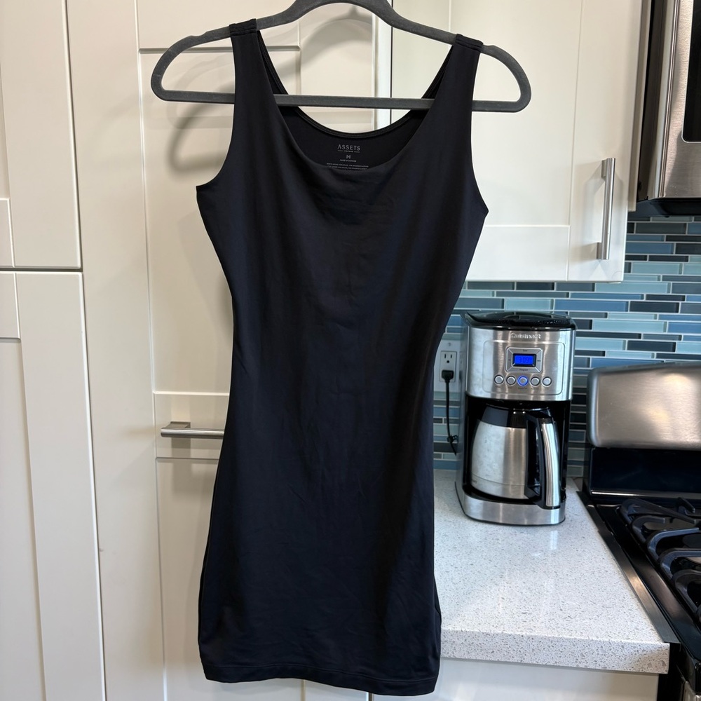 Assets by Spanx slip shapewear - Picture 3 of 5